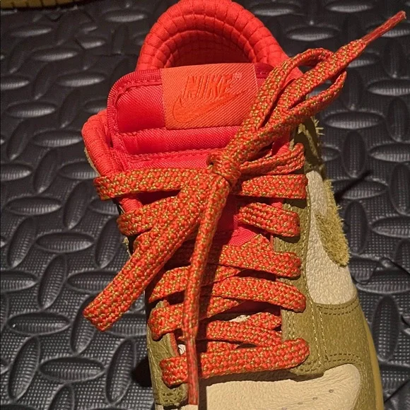 Nike Dunk Low Bronzine Picante Red Womens Size 6 - Picture 4 of 9